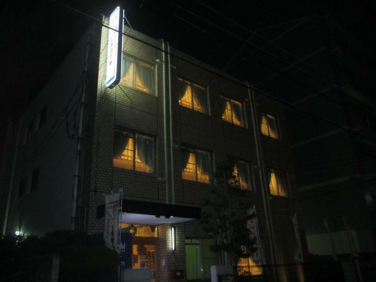 Guesthouse Shiawase Eki Φουκουόκα Εξωτερικό φωτογραφία