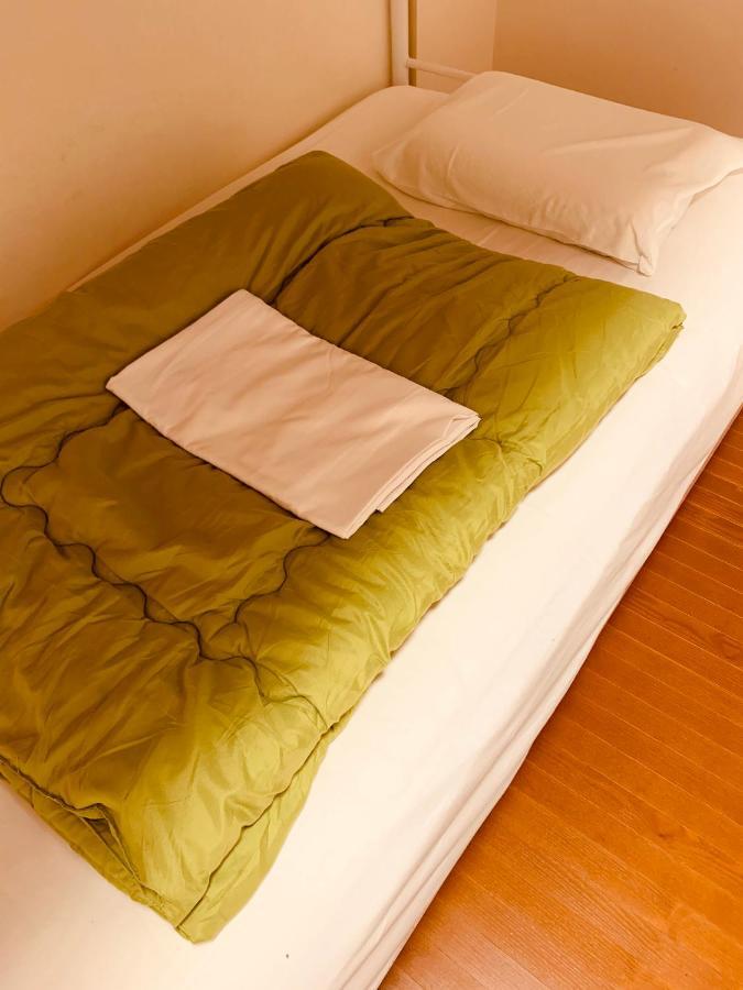 Guesthouse Shiawase Eki Φουκουόκα Εξωτερικό φωτογραφία