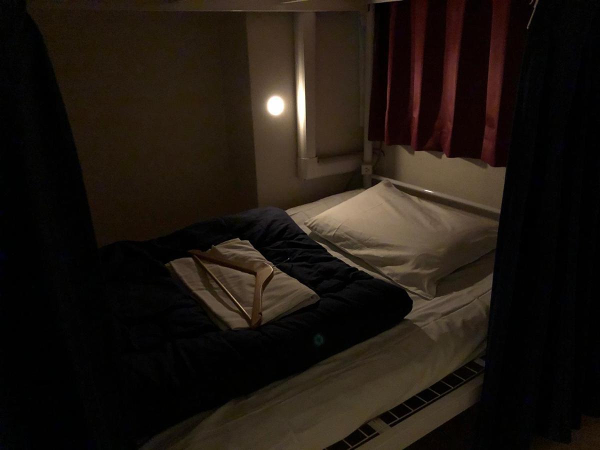 Guesthouse Shiawase Eki Φουκουόκα Εξωτερικό φωτογραφία