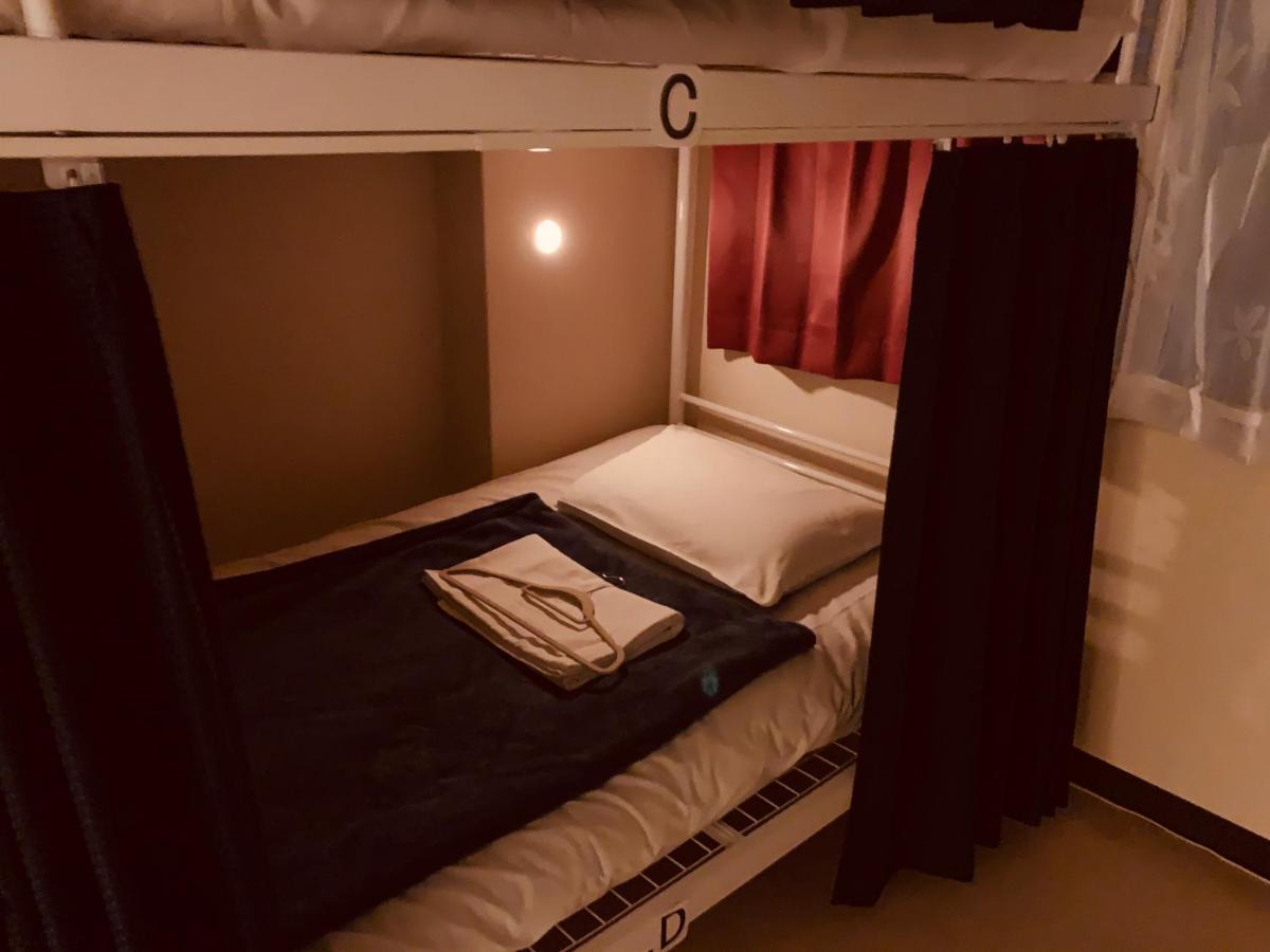 Guesthouse Shiawase Eki Φουκουόκα Εξωτερικό φωτογραφία