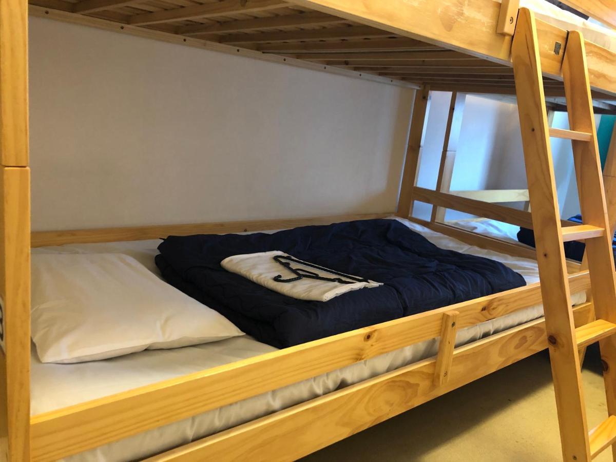 Guesthouse Shiawase Eki Φουκουόκα Εξωτερικό φωτογραφία